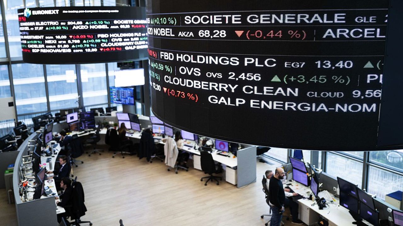 La crise politique entraîne la Bourse de Paris vers sa pire semaine en deux ans