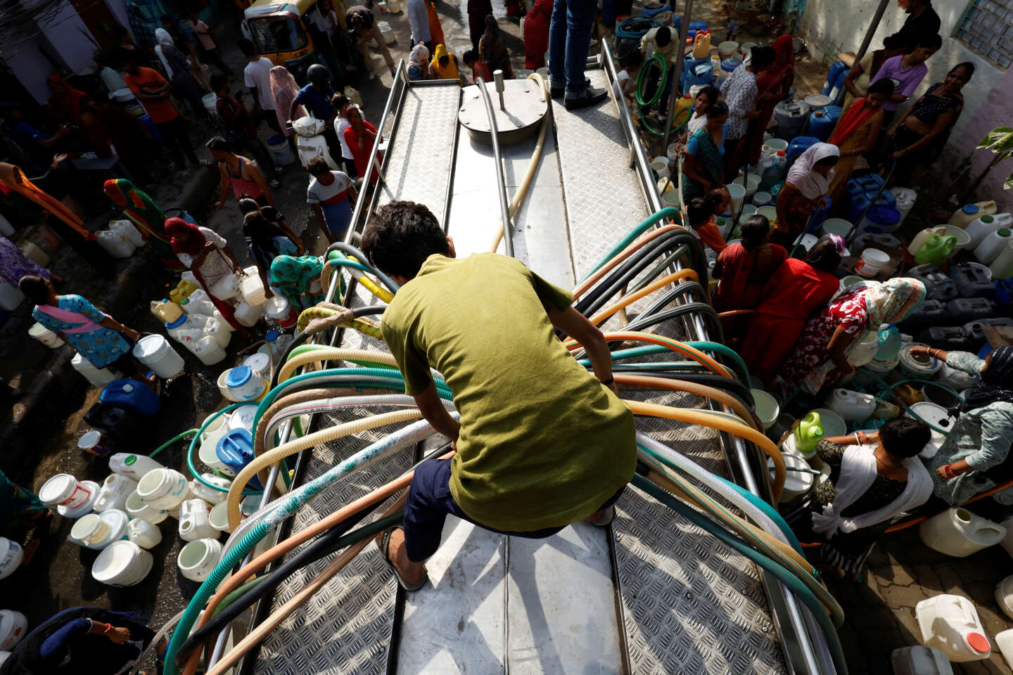 La guerre de l'eau fait rage à Delhi, frappé par une canicule historique